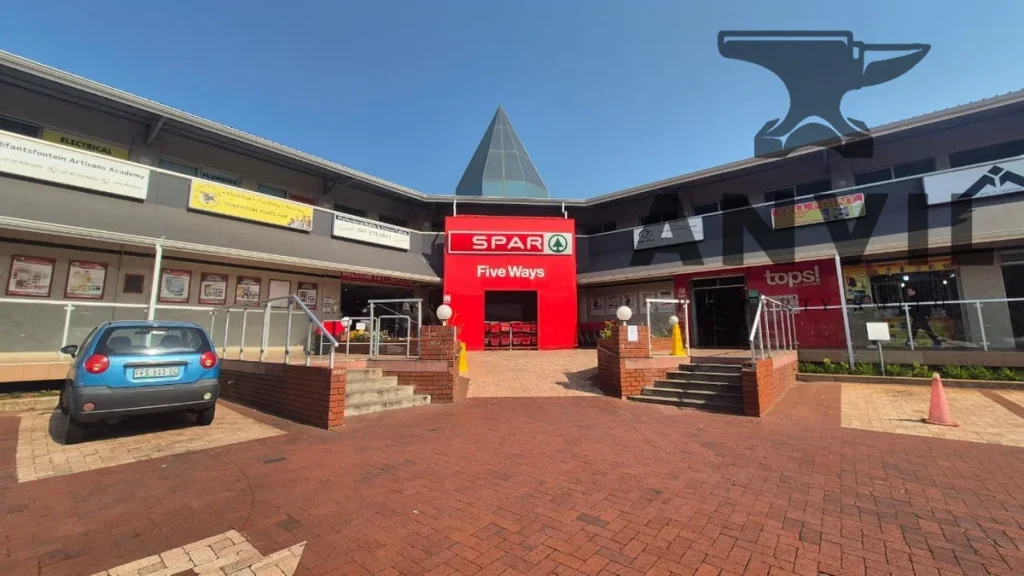 5 way shopping mall 3